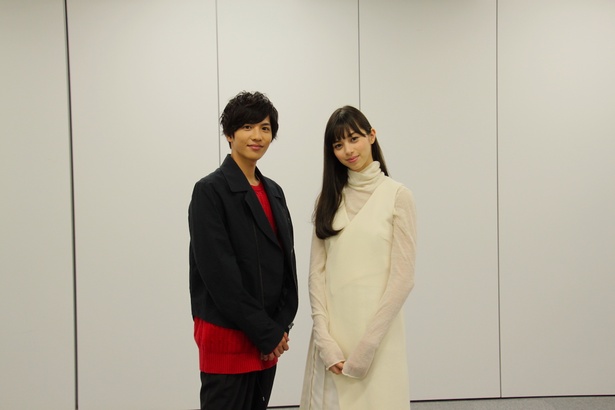 人を惹きつける歌声をもつ主人公・ニノを演じた中条あやみと、ニノを一途に思うユズを演じた志尊淳
