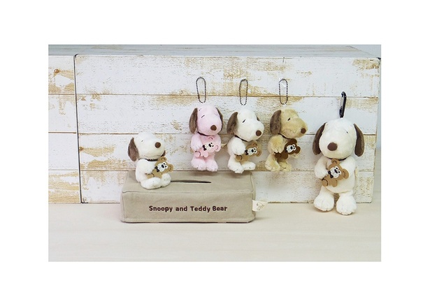 「ティッシュボックスカバー」(3850円)、「ぬいぐるみマスコット」(各2420円)、「ぬいぐるみエコバッグ」(2970円)