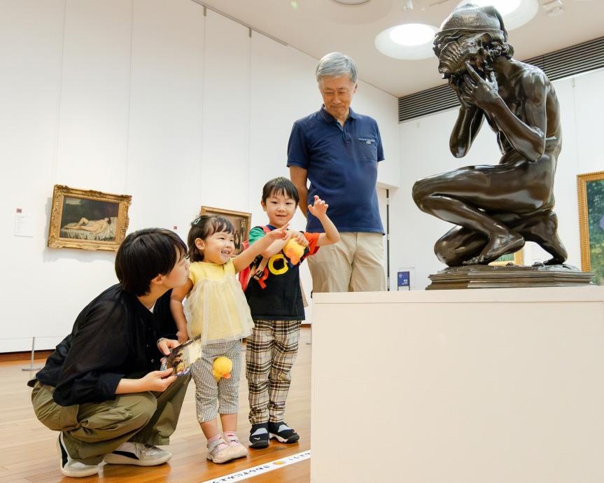国立西洋美術館はみんなに開かれた場へ！新しい親子のアート体験「にぎやかサタデー」レポート＆今後の企画展を紹介