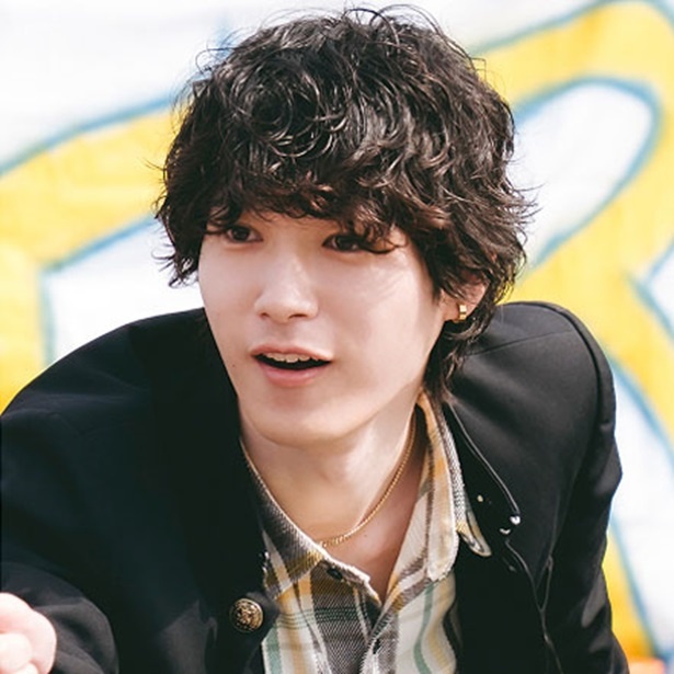 山本敬太(ヤマ)役：高橋璃央