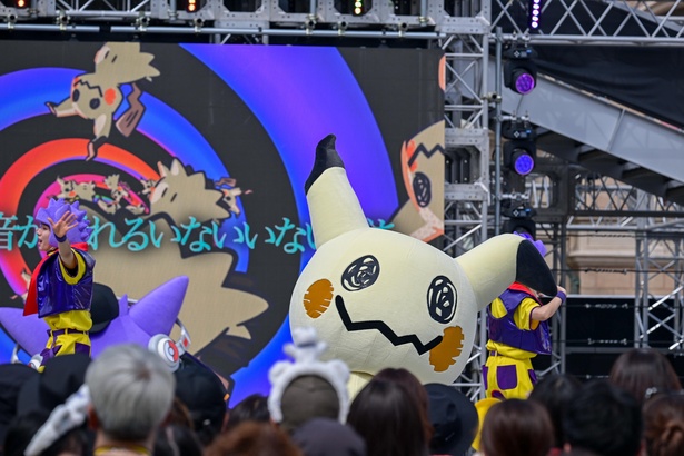 折れた耳があざといミミッキュ
