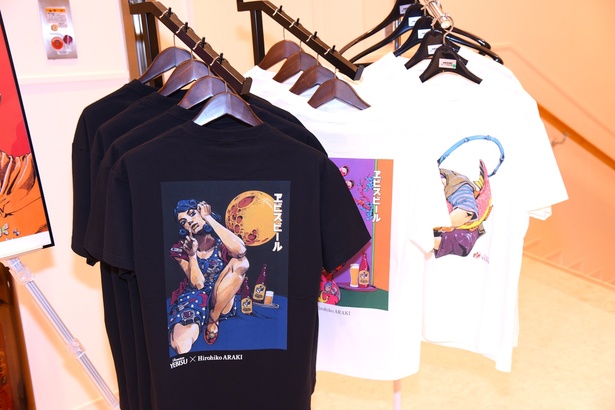 Tシャツやクリアファイルといったオリジナルグッズも販売
