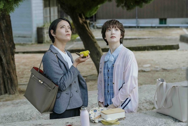 (C) 2025映画『海辺へ行く道』製作委員会