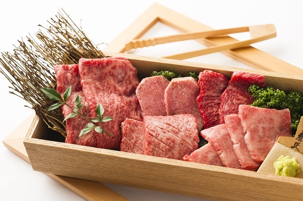 ふたごの「にく匣(ばこ)」は、全部で3種類。A5等級の牛肉のみに厳選した盛合せとなっている