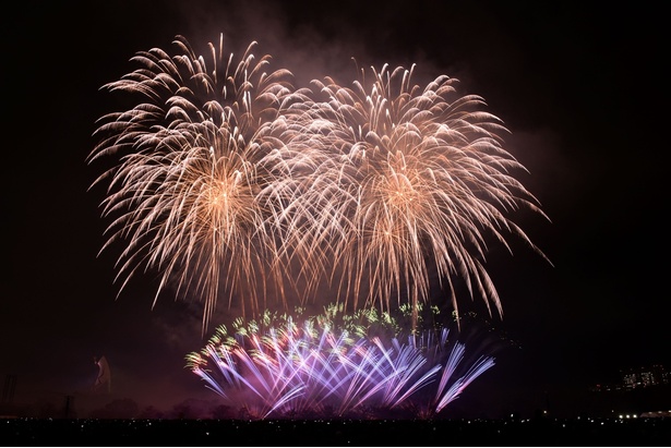 第4回 万博夜空がアートになる日2025(万博記念公園もみじ川芝生広場)