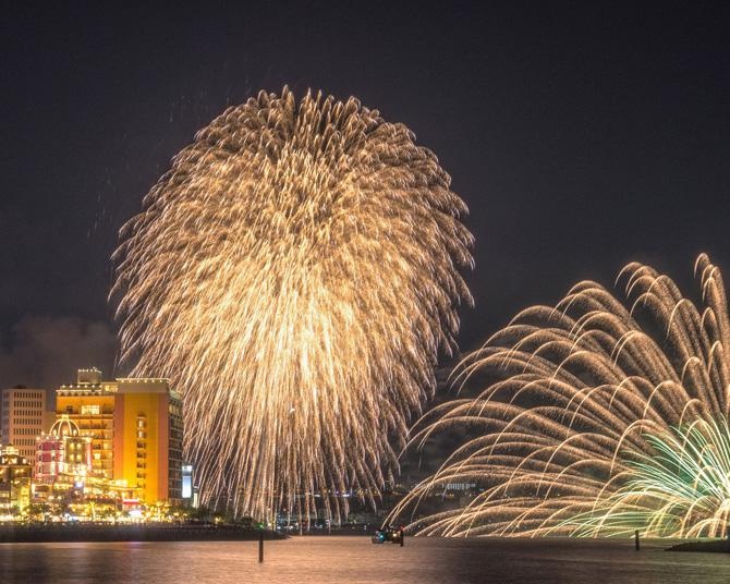 【2025年秋】まだまだ楽しめる秋花火！これから開催される沖縄の花火大会6選