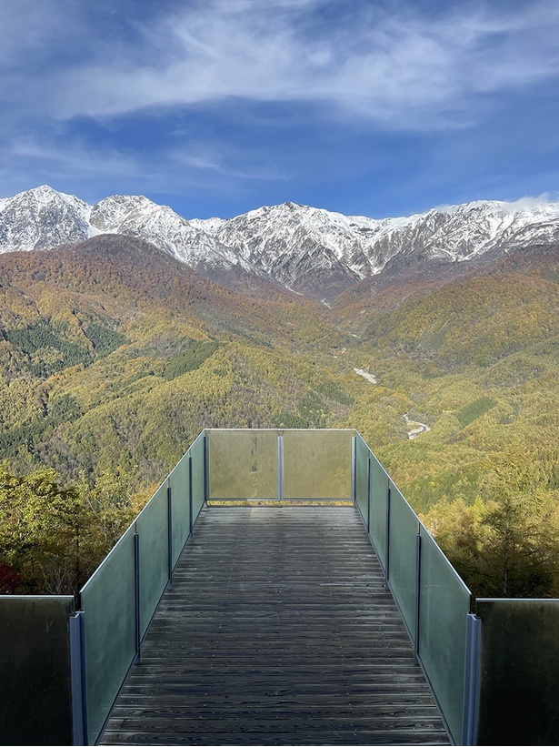 白馬村で「白馬三山」の紅葉を楽しもう！