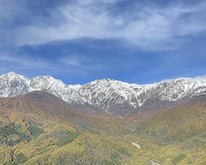 北アルプス名物「三段紅葉」の絶景も！今年の秋旅は、ひと足お先に紅葉を満喫できる白馬へ