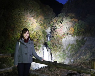 静岡・梅ヶ島温泉郷で地元美女が大はしゃぎ【全40点】