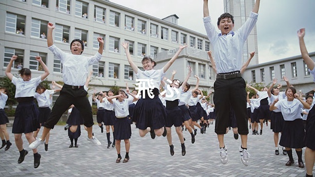 新CM「日本縦断　うちの学校のポカリダンス」篇の予告編 1