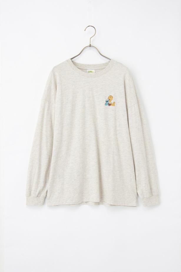 「セサミストリート長袖Tシャツ(オートミール)」(2280円)