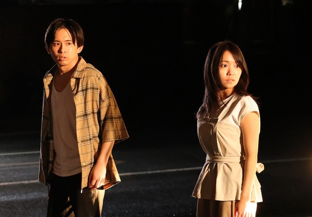 【写真28枚】映画『天文館探偵物語』場面カットを見る