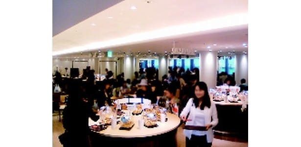 「フリーカフェ 播磨屋ステーション」東京・大阪ではすでにこんなに人気！