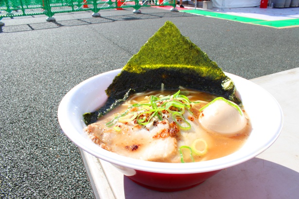 行列ができていた「麺屋 剛」の鹿児島豚骨しょうゆラーメン