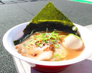 蒙古系タンメンが関西初登場！餃子も加わったラーメンEXPOが万博記念公園で開幕