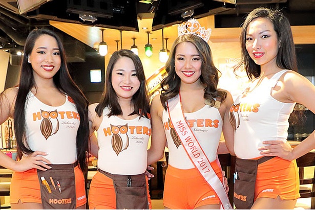 画像多数 Hooters福岡店がオープン 日本一のフーターズガール Hikaも登場 ウォーカープラス