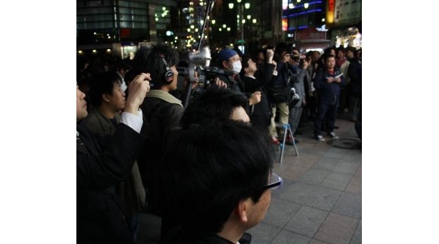 【写真】閉店の瞬間にこんなにも人が…！
