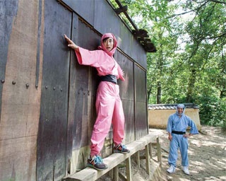 【日本遺産ドライブ】“NINJA”の里で忍術体験＆近江牛・マツタケ食べ放題の旅