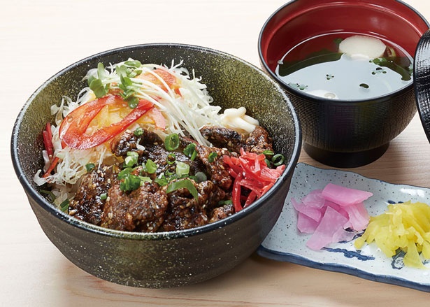 「鯨スタミナ丼」(980円)/道の駅 たいじ