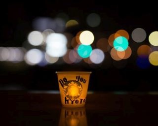 京都のスタバで「明かり」をなくすイベントが開催！
