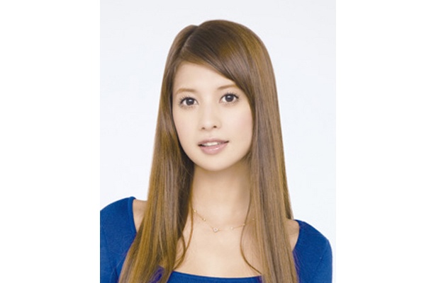 吉川ひなのが11/16（日） タカシマヤでファッショントークショーを