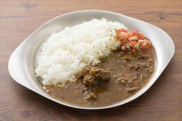 スパイスミートカレー(税別780円) 。スパイスたっぷりのカレー。焼肉にもシメにもぴったりだ。