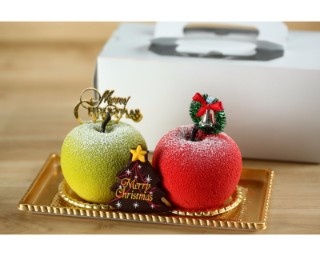 まるで本物のりんご！最高にフォトジェニックなクリスマスケーキ