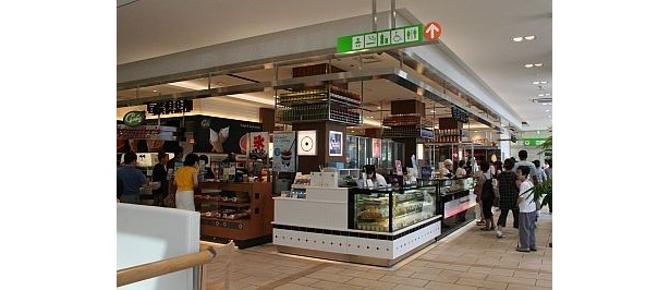 デパ地下をイメージした｢Pasar幕張｣(下り)の｢旬撰倶楽部｣