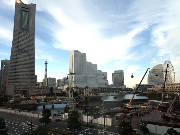 市民ラウンジから見える昼の景観