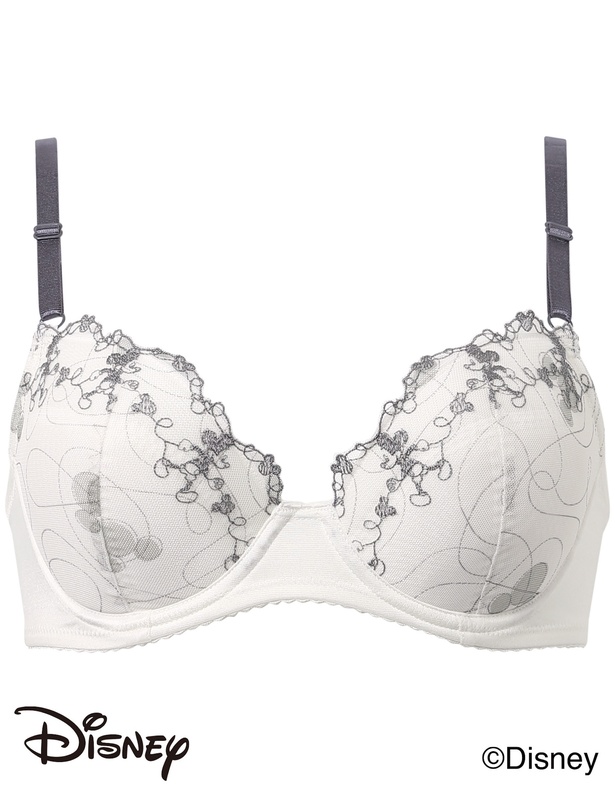 ふんわりフィットしてバストアップする「ナチュラルアップブラ」 株式会社ワコール