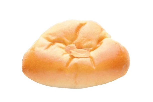 こだわり卵のクリームパン(160円)。クリームは自家製でバニラビーンズを使用。なめらかで程よい甘さ。しっとり柔らかな生地にたっぷりと入っている/パン工房Funny Bunny