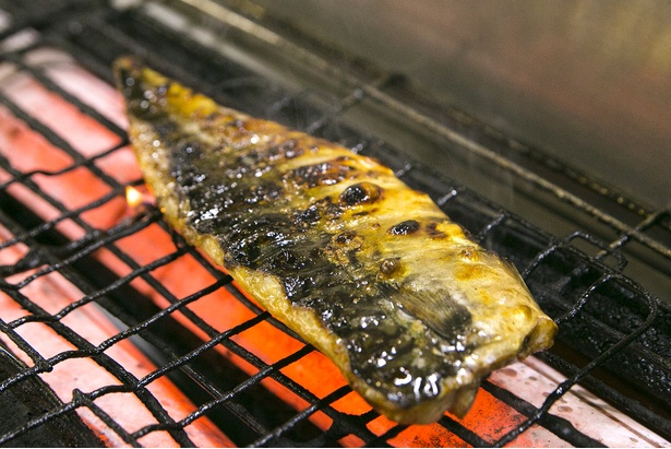 福岡のうまかもん 鯖の一枚焼き定食 を求めて長蛇の列 サバの名店 真 ウォーカープラス