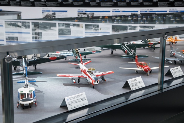 航空史に名を残した名機百種の1/25スケール精密模型が並ぶ名機百選/あいち航空ミュージアム