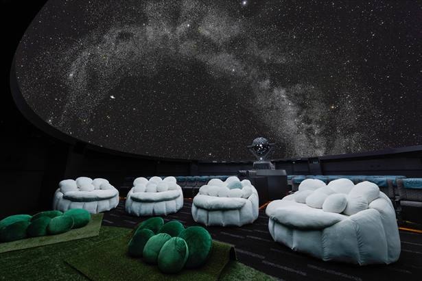 プラネタリウム”満天”の内観