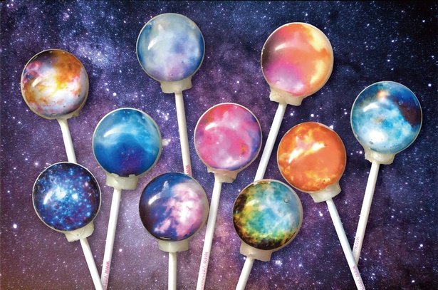 宇宙はチーズケーキ味 惑星キャンディ最新作 Nebula Lollipop がヴィレヴァンオンラインに登場 ウォーカープラス
