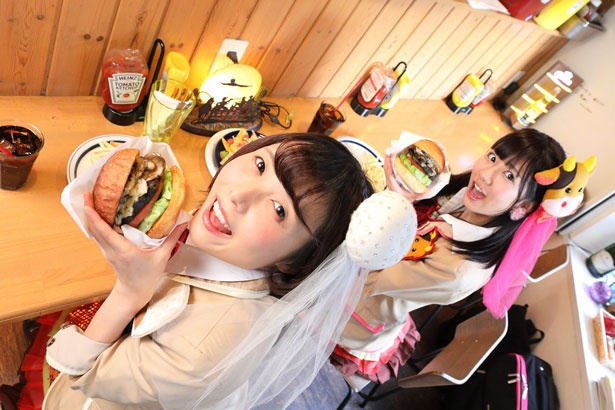 「ハンバーガール、行きまーす！」