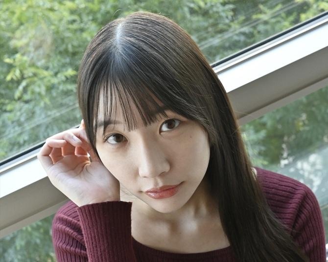 “令和の美脚クイーン”波崎天結の2nd写真集が発売「“丸み”を感じてもらえる内容にこだわりました」