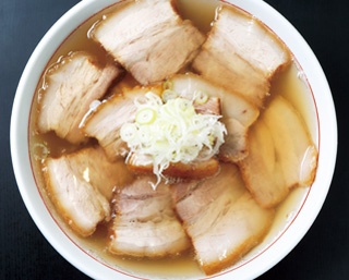 【福島】見よ、丼を覆いつくす肉！  喜多方の名店・坂内の遺伝子を会津で受け継ぐ