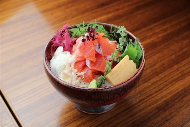 「信州サーモン丼(長野)」(税抜980円)