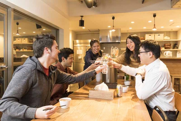 THE STAY SAPPOROでの気楽に会話を楽しむイベント「Chit Chat Stay」。国際色も豊かだ。