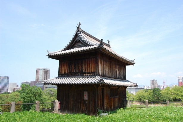 本丸の東北隅に鬼門封じの祈念をするために建立された祈念櫓