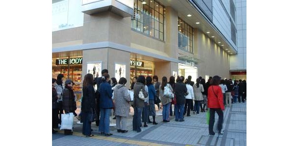川崎BEにクリスピークリームドーナツが神奈川初出店