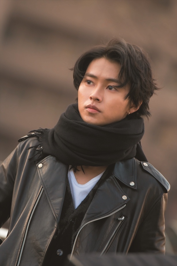 旺太郎(山崎賢人)はまだ春海(菅田将暉)の存在を知らない…