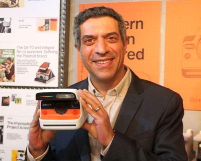 米国の若年層の67％が“スマホ離れ”？ ポラロイド社CEOに聞く、デジタル全盛期に「アナログ」を積極的に選ぶ生存戦略