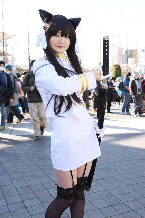 「アズールレーン」の愛宕に扮する紫さん