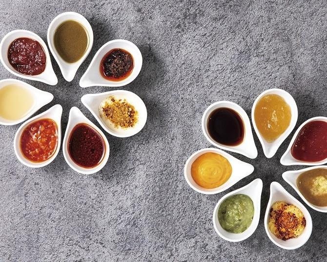 大阪王将の新業態が東京に！アルコールメニュー120種以上の立ち飲み風居酒屋「東京都大阪王将市餃子特区」誕生