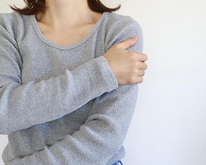 働く女性の6割が悩む「見えない更年期症状」とは？オンライン診療の企業に“意外なサイン”を聞いた