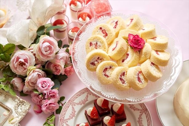 【写真を見る】インスタ映え抜群スイーツが勢揃い！
