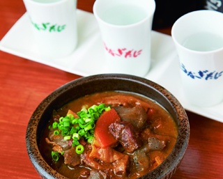 【新店レポート】日本酒が70種以上そろう幸せ！ 激うま土手煮は汁まで飲み干せ「日本酒 うなぎだに 裏なんば」