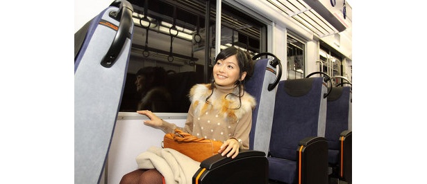 京阪電車の新型車両で、新会場へすぐ！